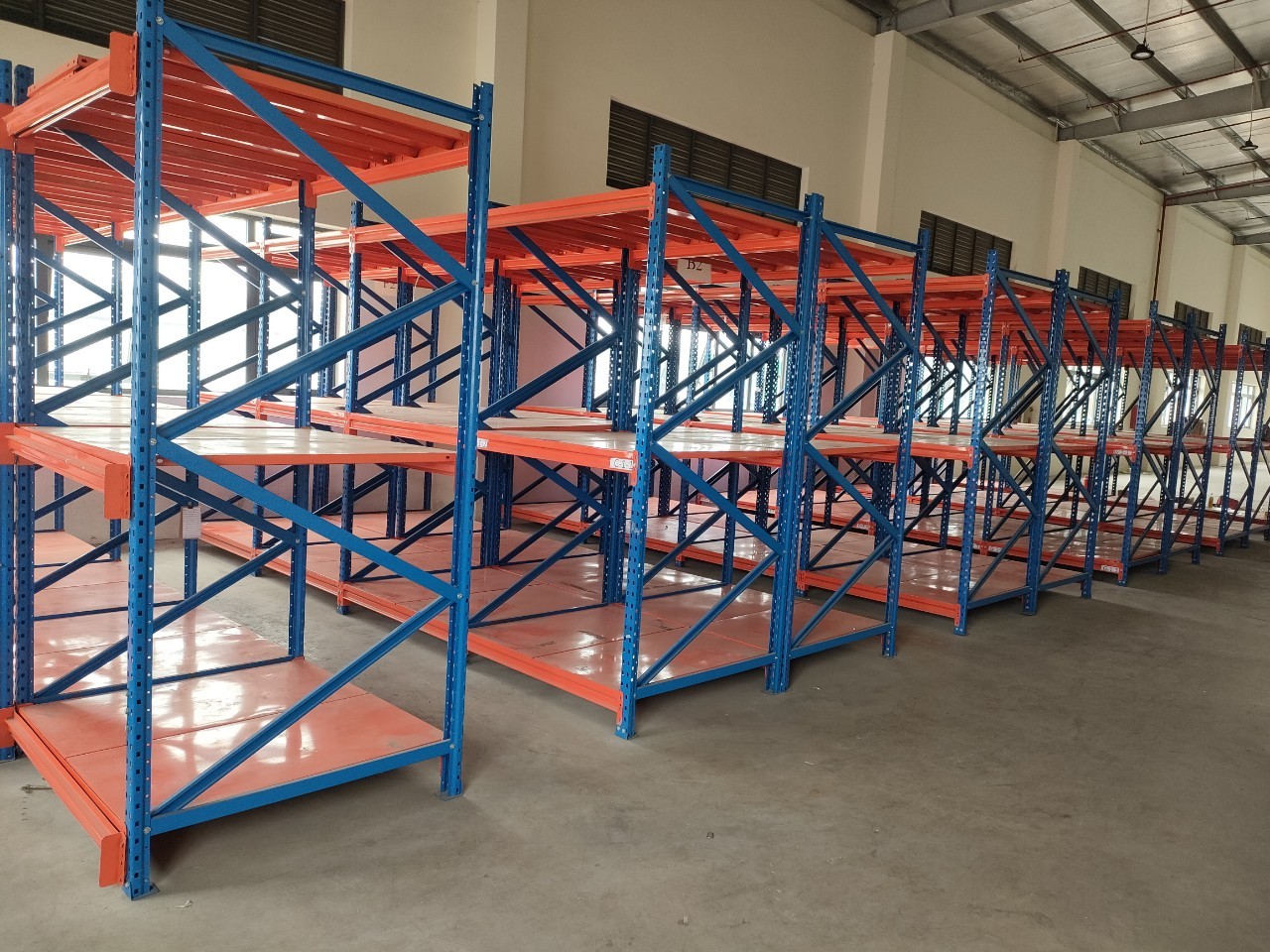 Thanh lý kệ kho cũ giá tốt