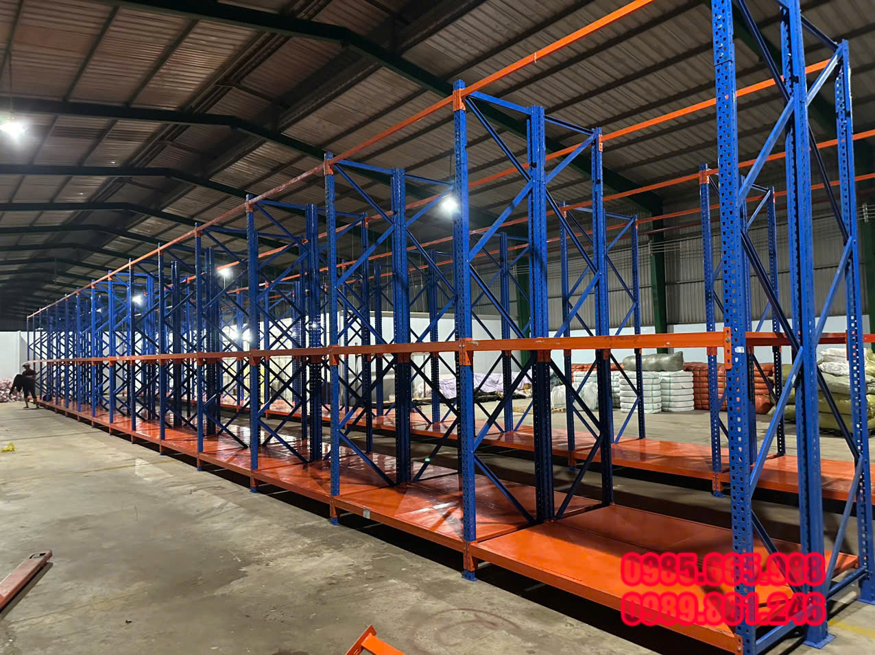 thanh lý kệ trung tải